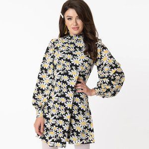 Smak Parlour Daisy Shift Dress -Medium-